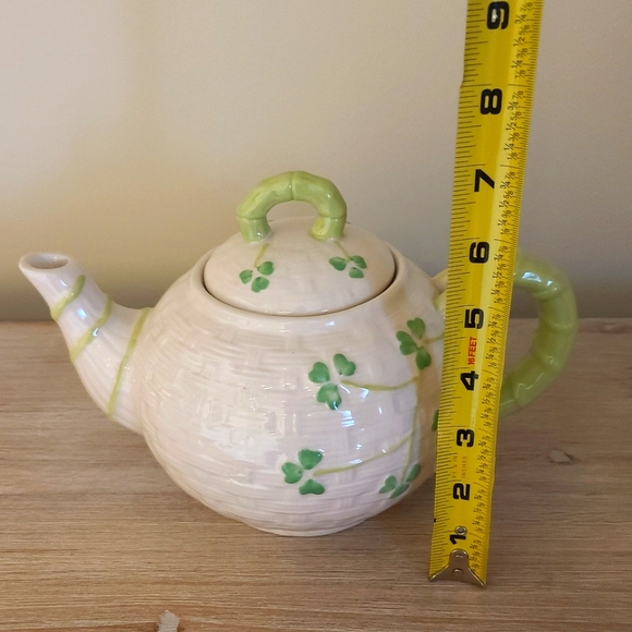 🍀Celtic Classics Stoneware Shamrock Clover with Basket Weave Design Teapot - Picture 14 of 14